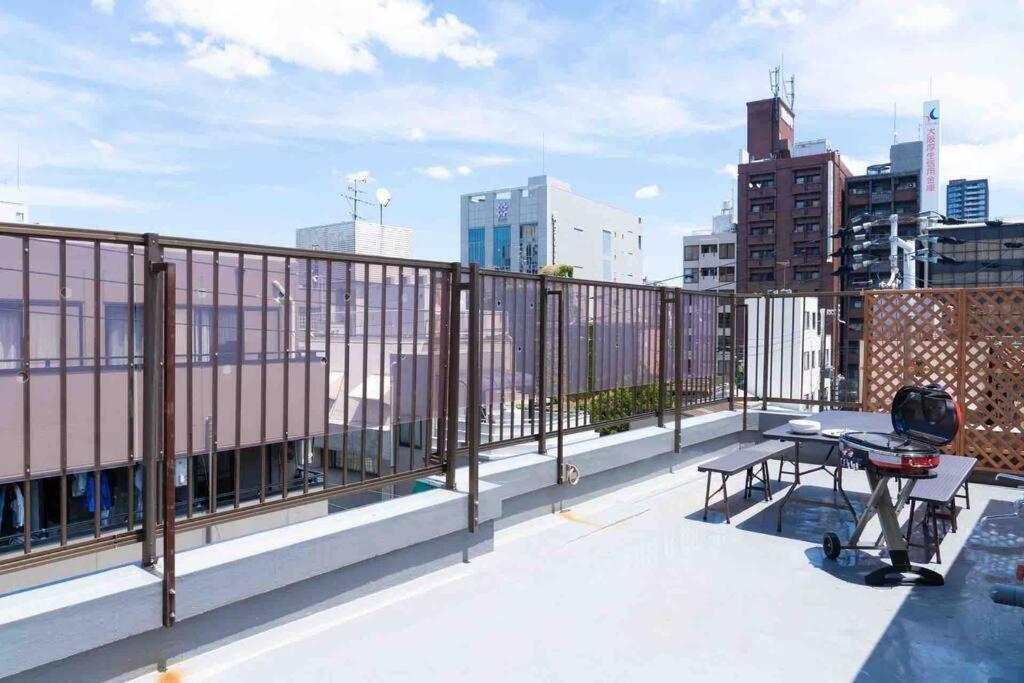 Sanacion Namba 難波千日前の5Ldk120平米 駅徒歩2分 広々バルコニーでバーベキューも可能 Διαμέρισμα Οσάκα Εξωτερικό φωτογραφία