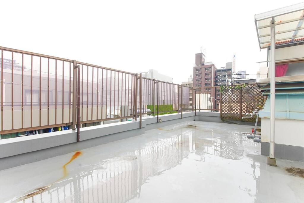 Sanacion Namba 難波千日前の5Ldk120平米 駅徒歩2分 広々バルコニーでバーベキューも可能 Διαμέρισμα Οσάκα Εξωτερικό φωτογραφία